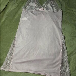 Elegant Lace Trim Chemise in Soft Pink